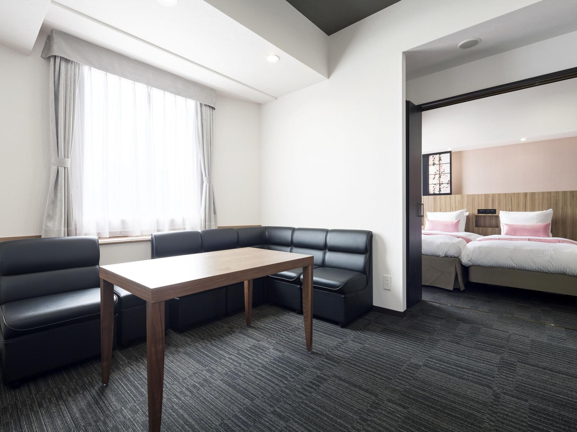 アパートホテル ハンドレッドステイ東京新宿 4*